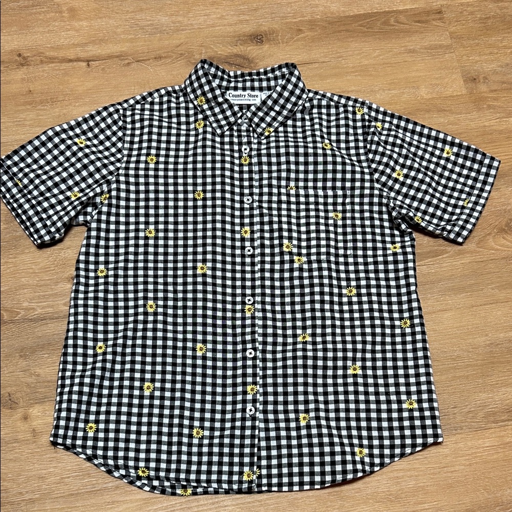 Country Store Button-Up Shirt with Yellow Floral Embroidery